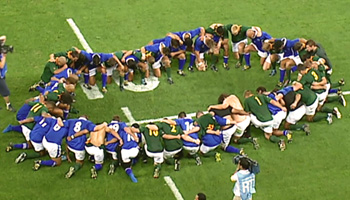 samoa-southafrica2003-rwc-huddle.jpg